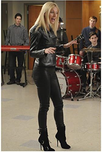 Gwyneth Paltrow 8 inča x 10 inča fotografija Glee nosi crno sve crno u razgovoru sa studentima predstavljaju