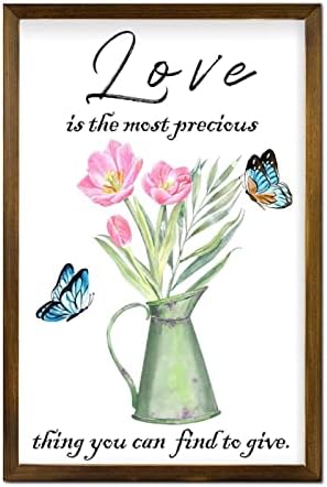 Ljubav je najdragocjenija stvar drvena uokvirena potpisni proljetni tulip s leptirnim trijemom potpisao
